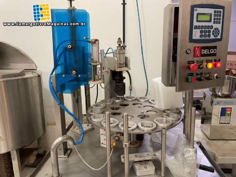 Envasadora rotativa automtica com seladora tampadora para potes e frascos Delgo